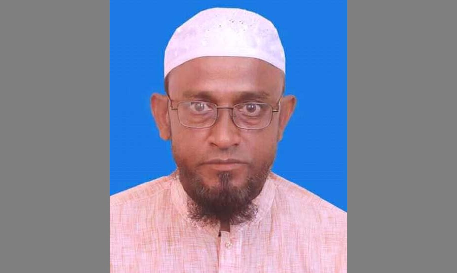 ধর্ষণচেষ্টাকারী সেই প্রধান শিক্ষকের কার্যালয় ঘেরাও এলাকাবাসীর