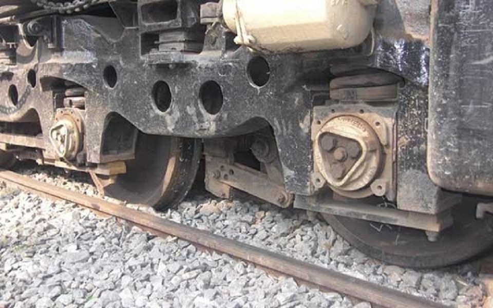 গাজীপুরে ট্রেনের বগি লাইনচ্যুত; উত্তরবঙ্গগামী ট্রেন চলাচল বন্ধ