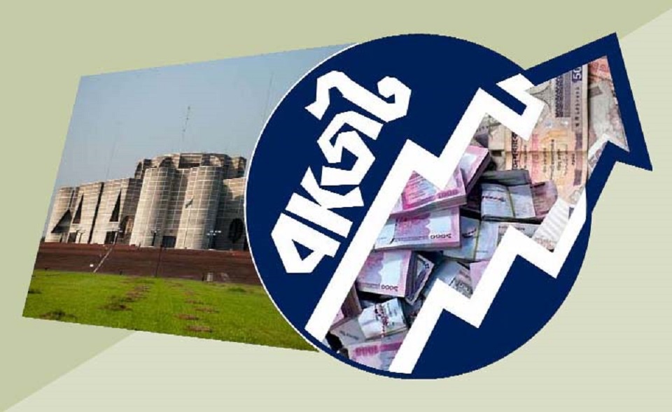 বাজেটে বিদেশনির্ভরতা কমছে