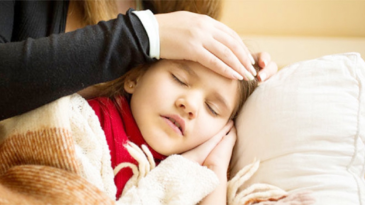 ৫ লক্ষণে বুঝবেন শিশুর ডেঙ্গু জ্বর