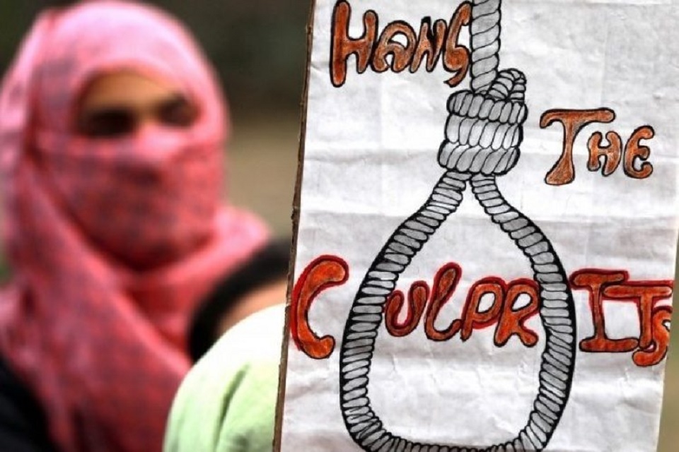 আইন সংশোধন করে শিশু ধর্ষণের শাস্তি ‘মৃত্যুদণ্ড’ করেছে ভারত