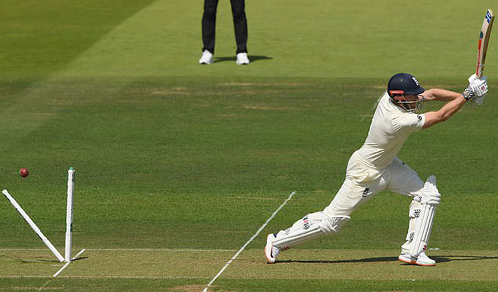 আইরিশ বিস্ময়: বিশ্ব চ্যাম্পিয়নরা ৮৫ রানে অলআউট!