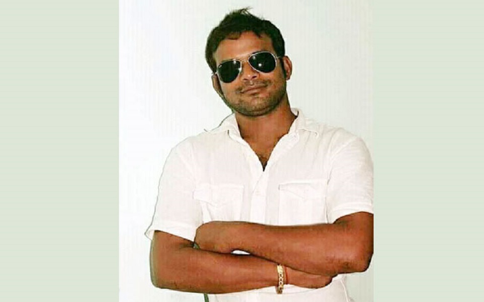 নারী ও ফেনসিডিলসহ ছাত্রলীগ নেতা আটক