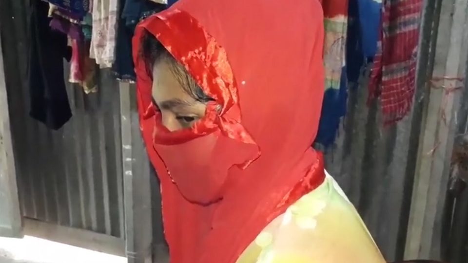 জামিনে বেরিয়েই ধর্ষণের শিকার নারীকে পুড়িয়ে মারার হুমকি