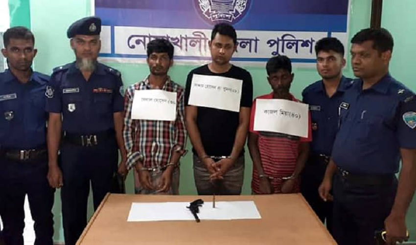 নোয়াখালীর বেগমগঞ্জে অস্ত্র ও গুলিসহ আটক ৩
