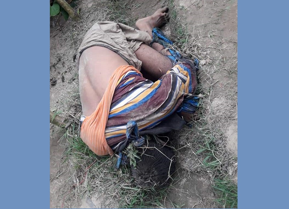 টাকা ছিনতাই করে অটো রিকশা চালককে শ্বাসরোধ করে হত্যা