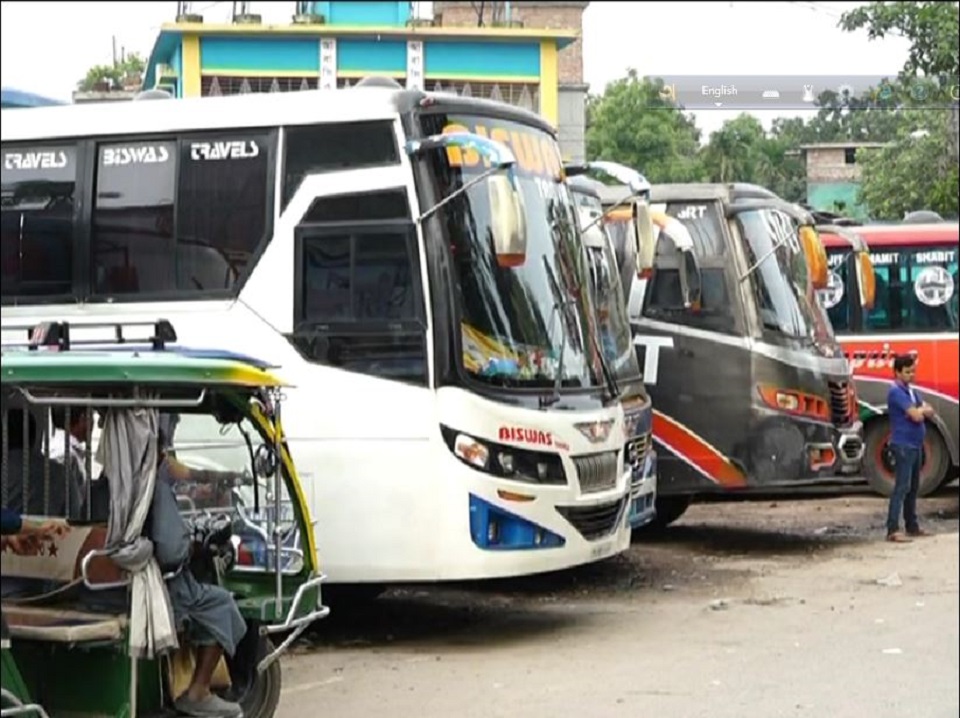 মালিক ও শ্রমিকদের দ্বন্দ্বে মেহেরপুর-কুষ্টিয়া সড়কে বাস চলাচল বন্ধ