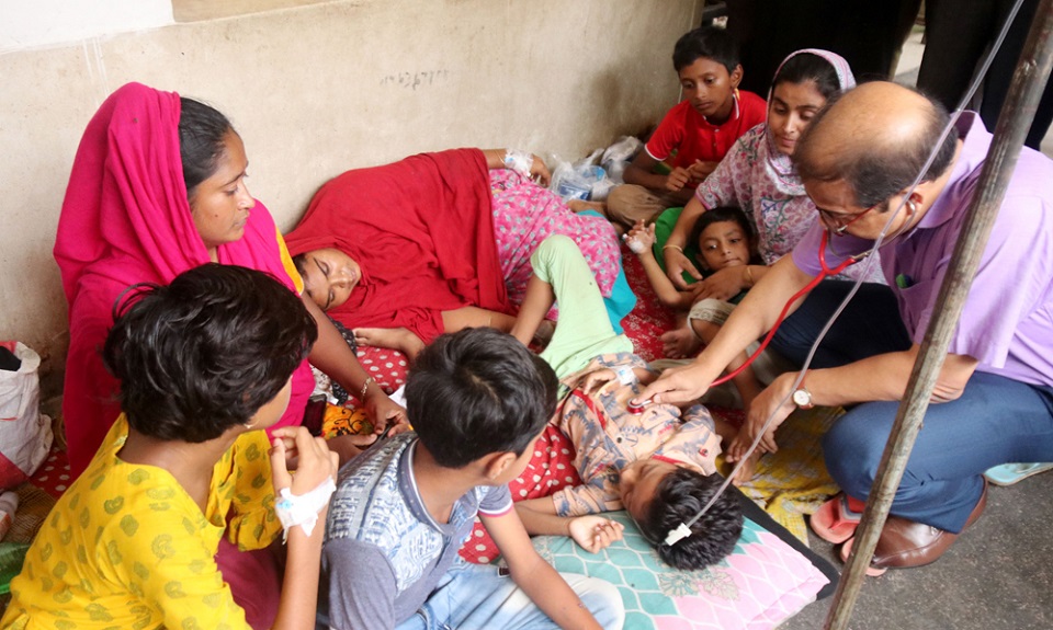 খিচুড়ী খেয়ে অসুস্থ, ১ জনের মৃত্যু, ২৫ জন হাসপাতালে