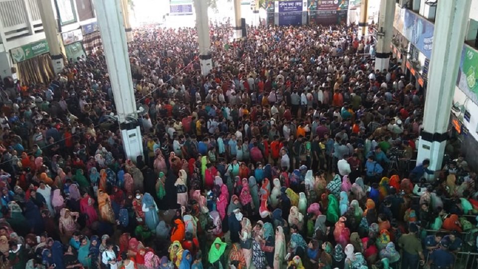 তৃতীয় দিনের মতো রেলের আগাম টিকিট বিক্রি শুরু