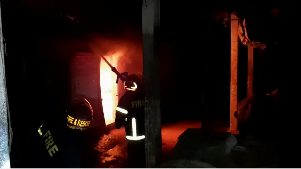 সুনামগঞ্জে আগুনে পুড়ে গেছে ১৪টি দোকান