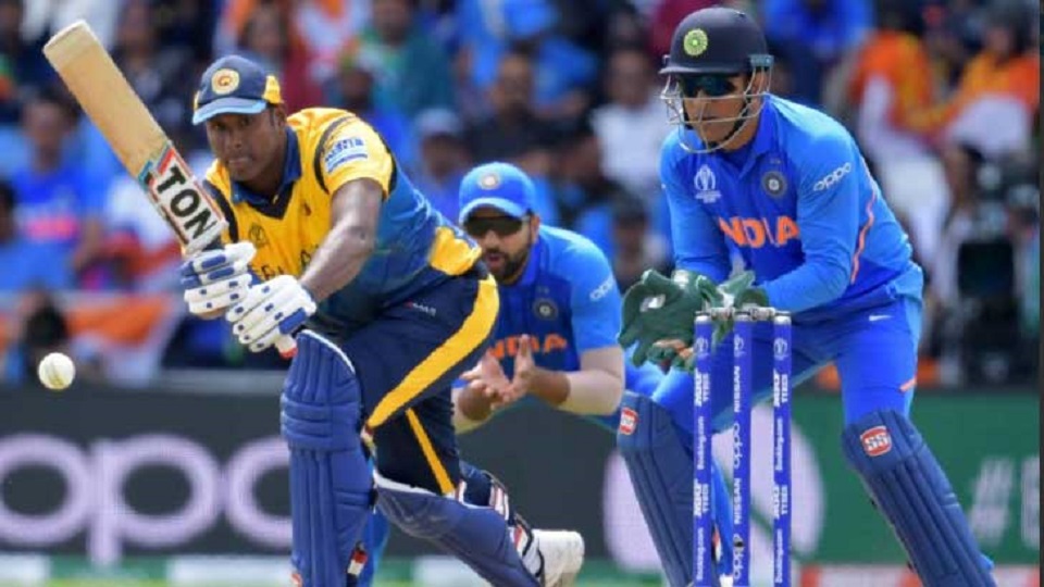 ম্যাথিউসের সেঞ্চুরিতে শ্রীলংকার সংগ্রহ ২৬৪