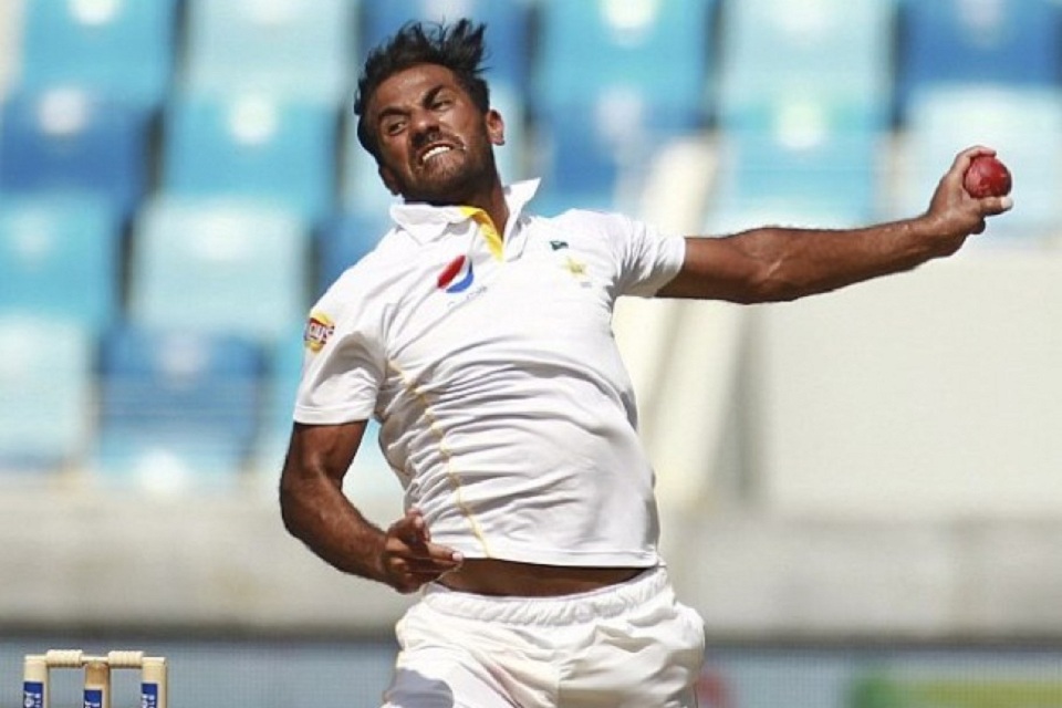 টেস্ট থেকে অবসর নিলেন ওয়াহাব রিয়াজ