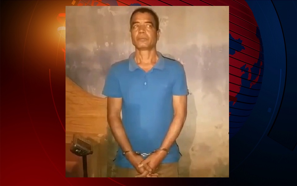 স্ত্রীকে কুপিয়ে হত্যার অভিযোগে স্বামী আটক