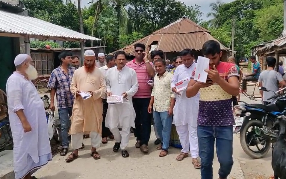 ডেঙ্গু প্রতিরোধে বিএনপি’র জনসচেতনতামূলক লিফলেট বিতরণ