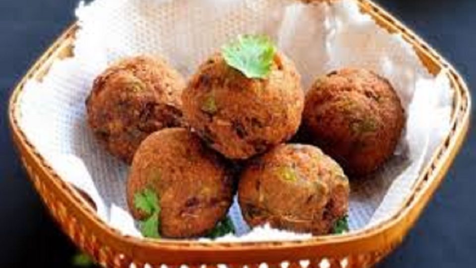 ছুটির বিকালে ঝটপট নাস্তা ‘সুইডিশ মিটবল’