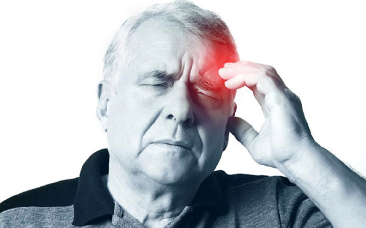 যেসব লক্ষণে বুঝবেন স্ট্রোক হয়েছে