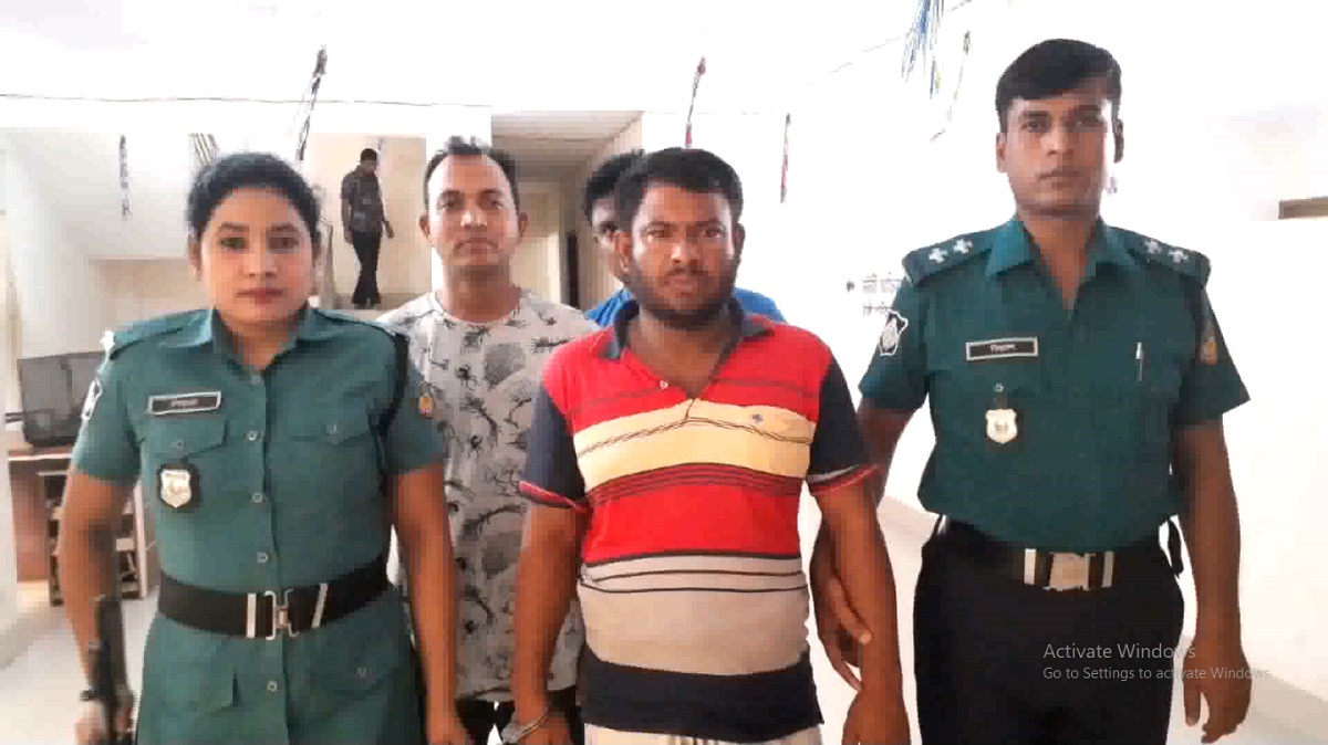 দেড় কোটি টাকা মূল্যের তক্ষক উদ্ধার, আটক ১