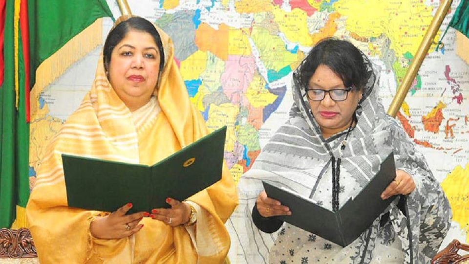 শপথ নিলেন সালমা চৌধুরী