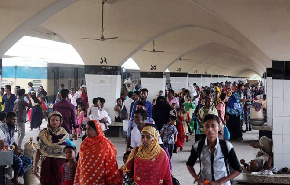 রাজধানীমুখি মানুষের চরম ভোগান্তি