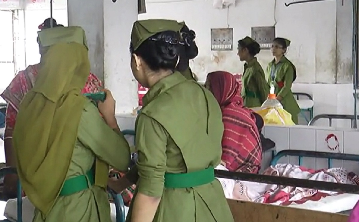 ট্রলার থেকে তুলে নিয়ে ২ মাদ্রাসাছাত্রীকে ধর্ষণ