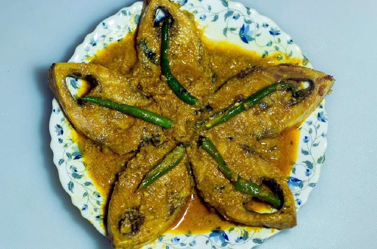 যেভাবে রান্না করবেন সরষে ইলিশ