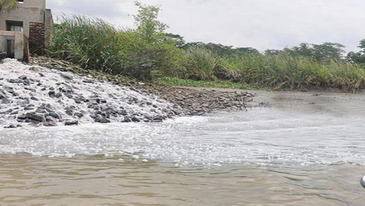 হালদায় দূষণ: এশিয়ান পেপার মিলস বন্ধের নির্দেশ