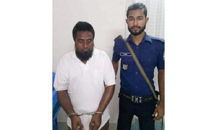 সেই নারীর চিকিৎসার দায়িত্ব নিলেন জেলা প্রশাসক