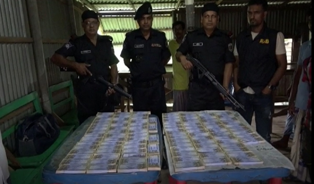 এক কোটি টাকার জালনোটসহ আটক ২