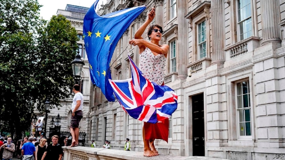 ব্রিটিশ সংসদে সংঘাতের দামামা