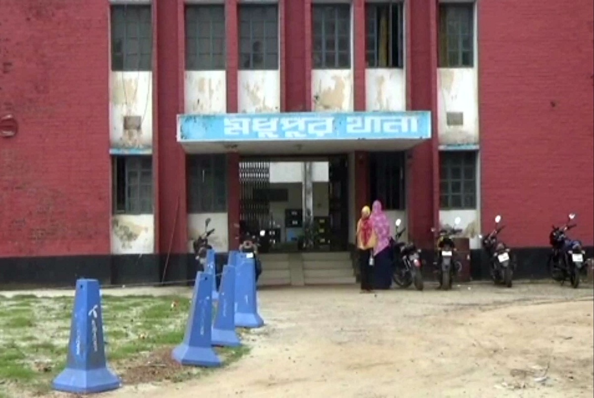 চুরির অভিযোগে যুবককে গণপিটুনি দিয়ে হত্যা