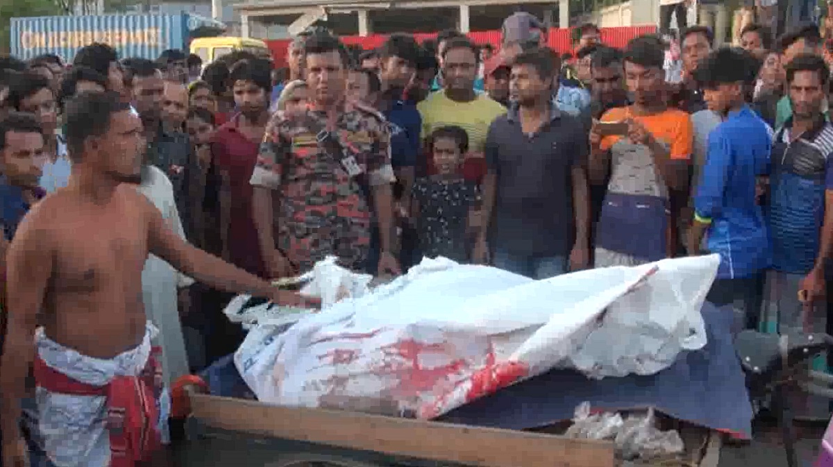 গাজীপুরে ট্রাক চাপায় দুই নারী নিহত