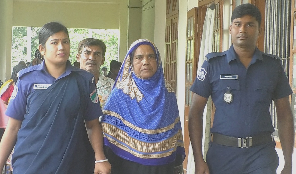 শিশুকে গরম পানিতে ঝলসে দেয়ায় ১৪ বছরের কারাদণ্ড