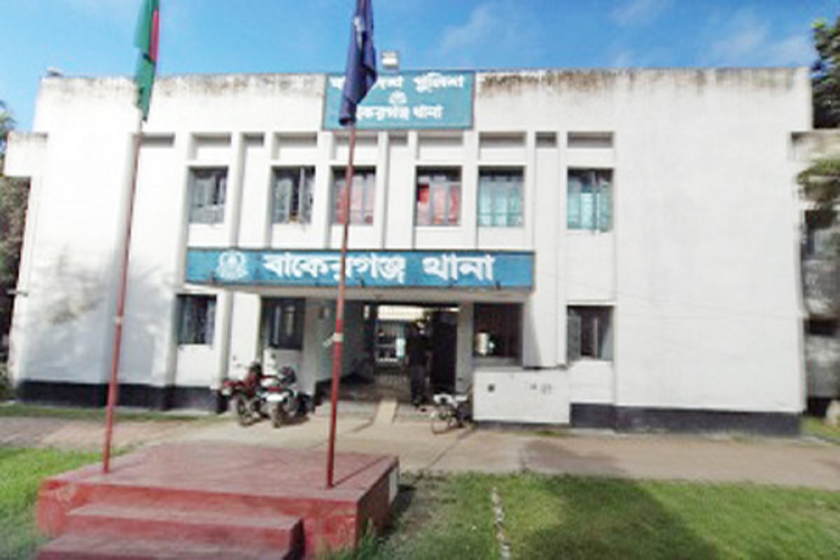 নদীতে ডুবে ছেলের মৃত্যু, পিতা নিখোঁজ