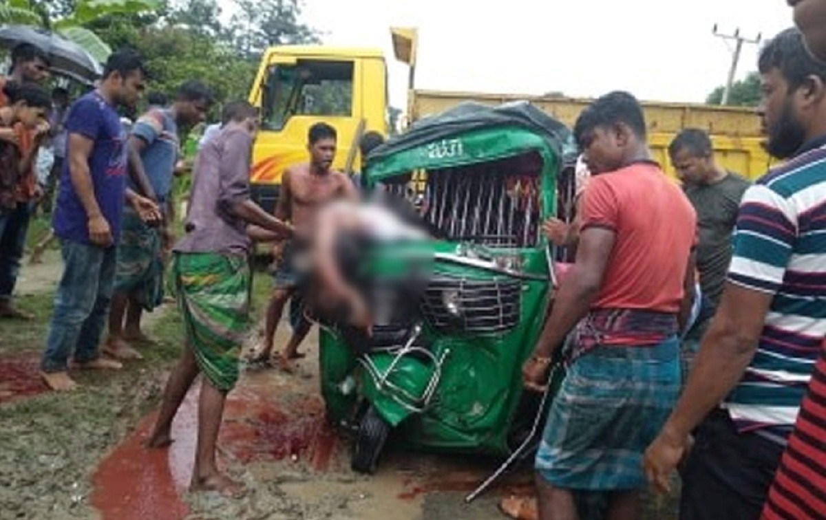 কিশোরগঞ্জে দুই সপ্তাহে সড়ক দুর্ঘটনায় নিহত ১৫