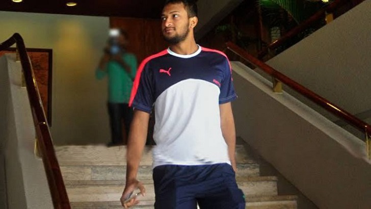 বিজয়ীর বেশে ফিরলেন সাকিব