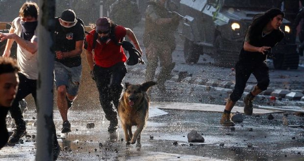 চিলিতে জরুরি অবস্থা চলাকালে সহিংসতায় নিহত ১৮
