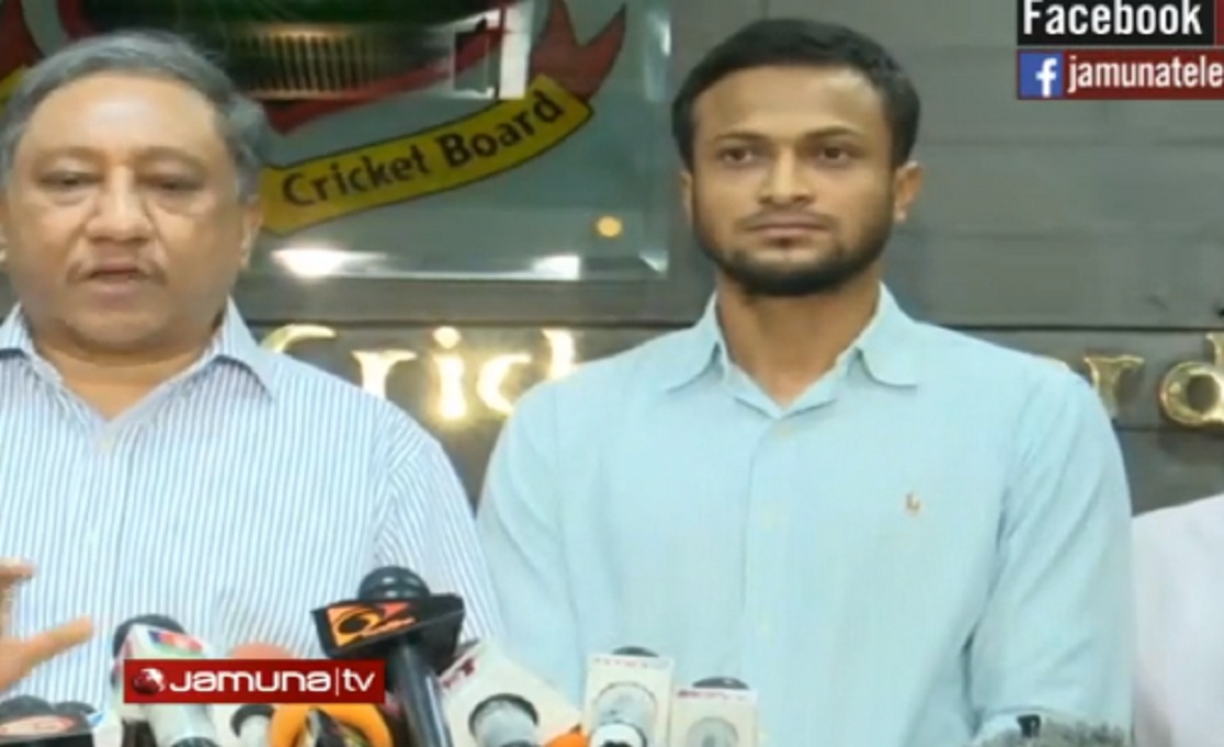 সাকিবের পাশে দাঁড়িয়ে বিসিবি সভাপতি বললেন, পাশে থাকবো