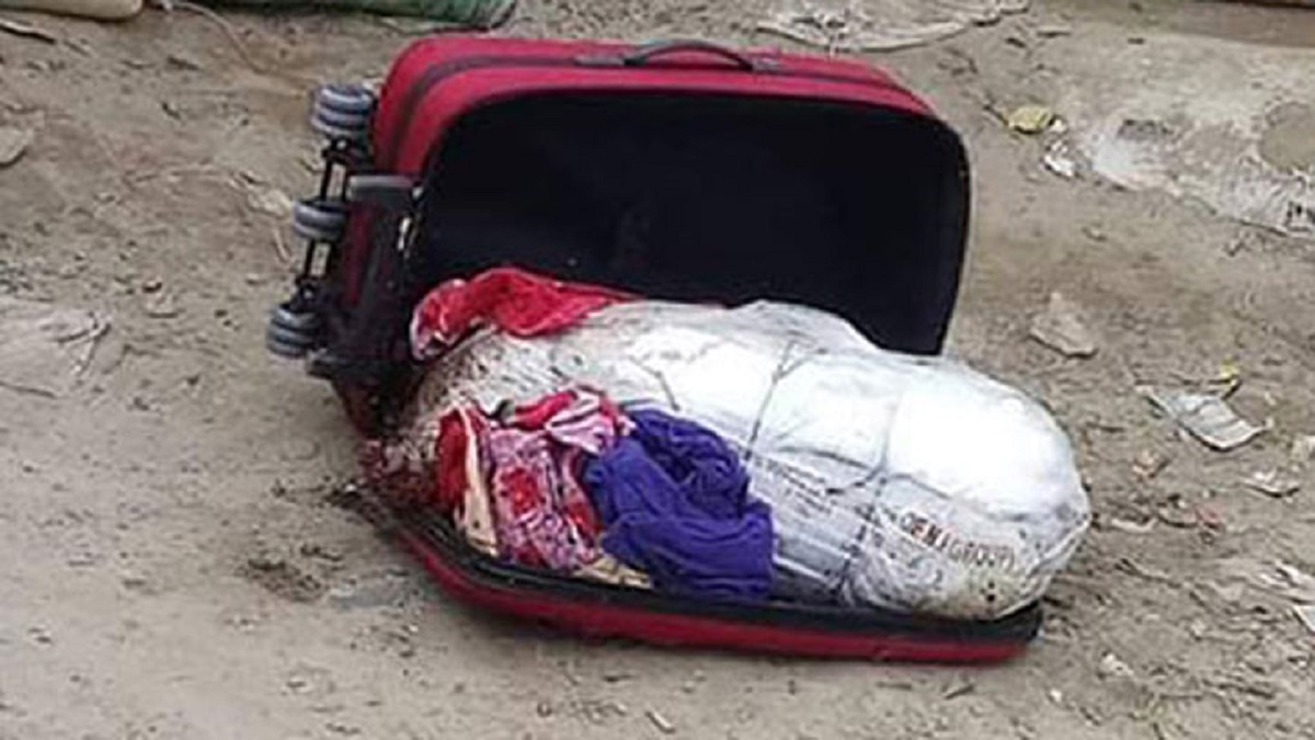 ময়মনসিংহে লাগেজে পাওয়া লাশের কাটা পা মিলল কুড়িগ্রামে!