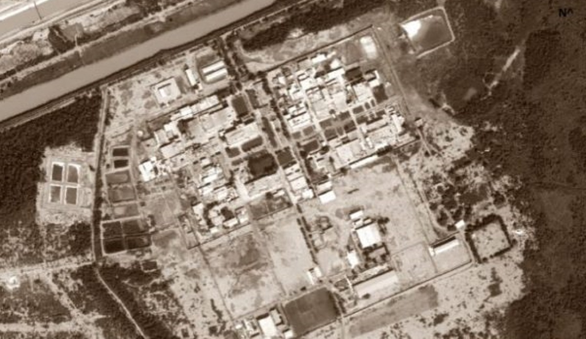 পরমাণু অস্ত্র বাড়াচ্ছে পাকিস্তান