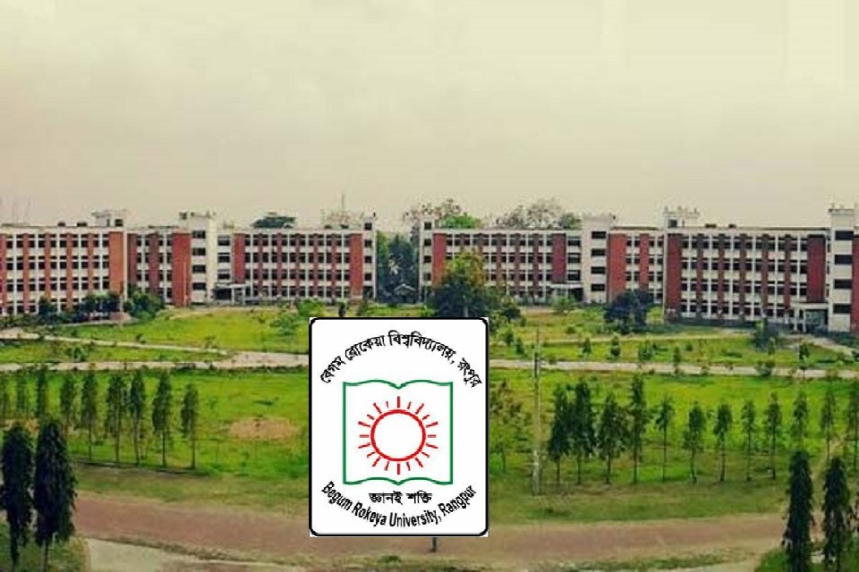 গভীর রাতে বেরোবি’র হলে পুলিশি তল্লাশি