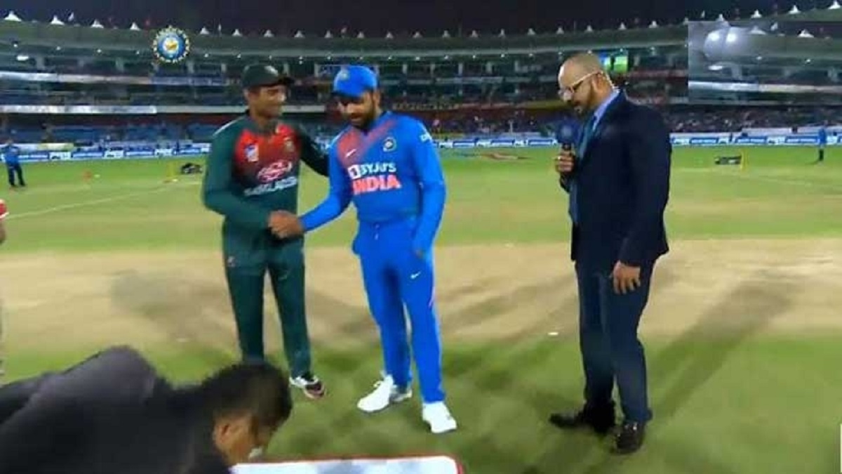 সিরিজ নির্ধারণী ম্যাচে ফিল্ডিংয়ে বাংলাদেশ