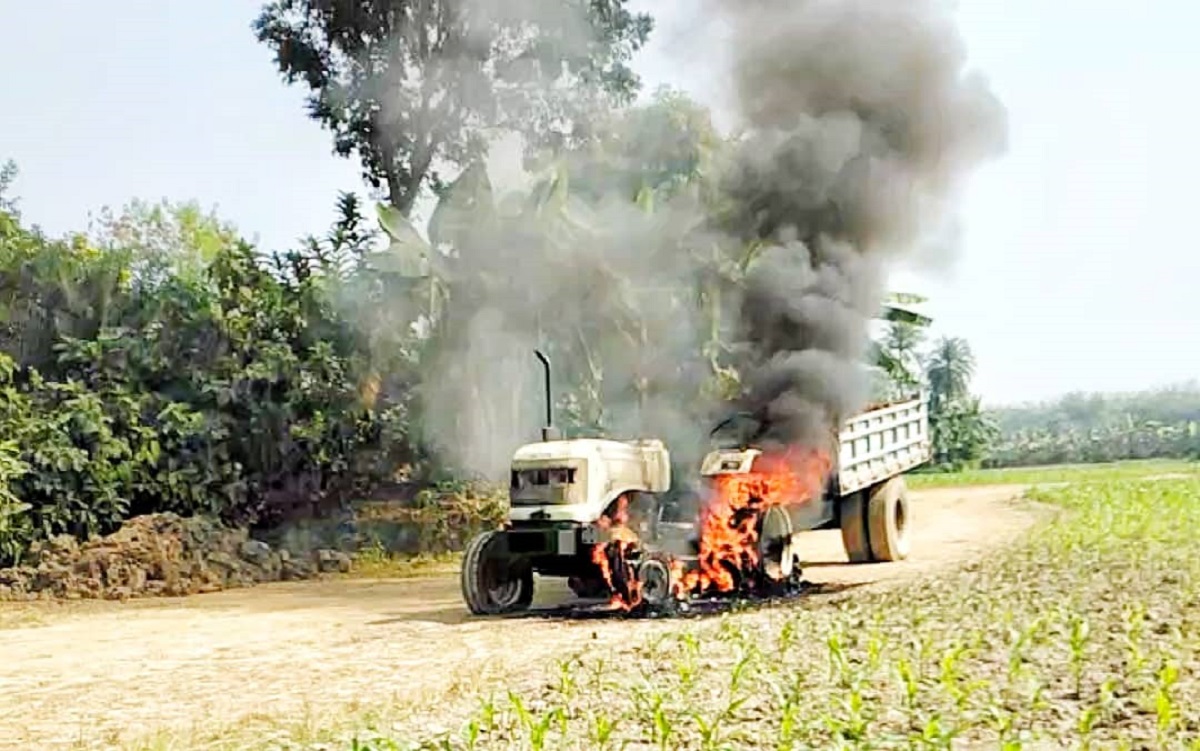 মাটিভর্তি ট্রাক্টরের চাপায় শিশুর মৃত্যু