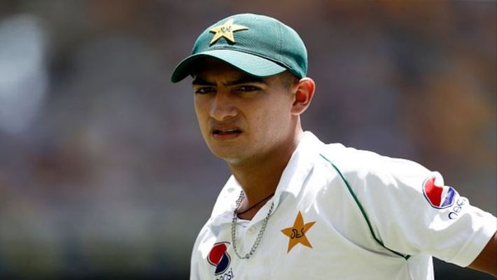 বয়স লুকিয়েই কি রেকর্ড করেছেন নাসিম শাহ!