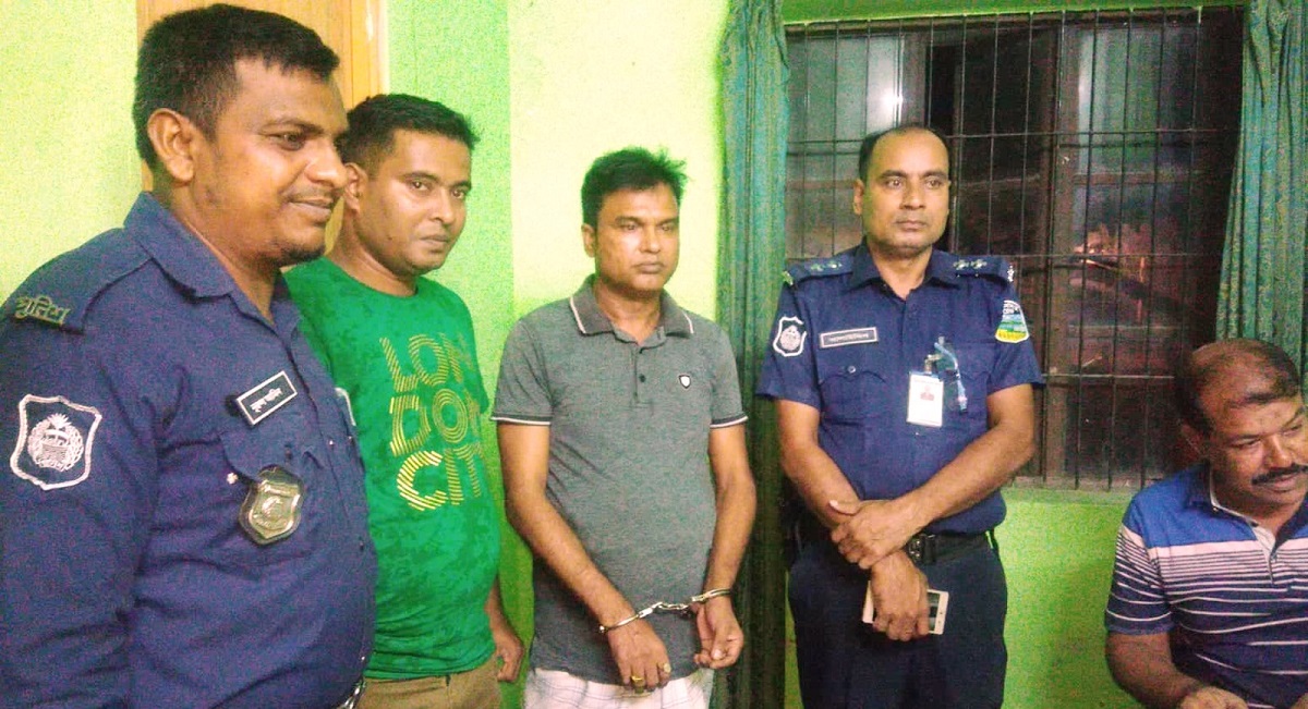 বিয়ে করাই ব্যবসা : ৬০ তম বিয়ে করে ধরা খেলেন বক্কর!