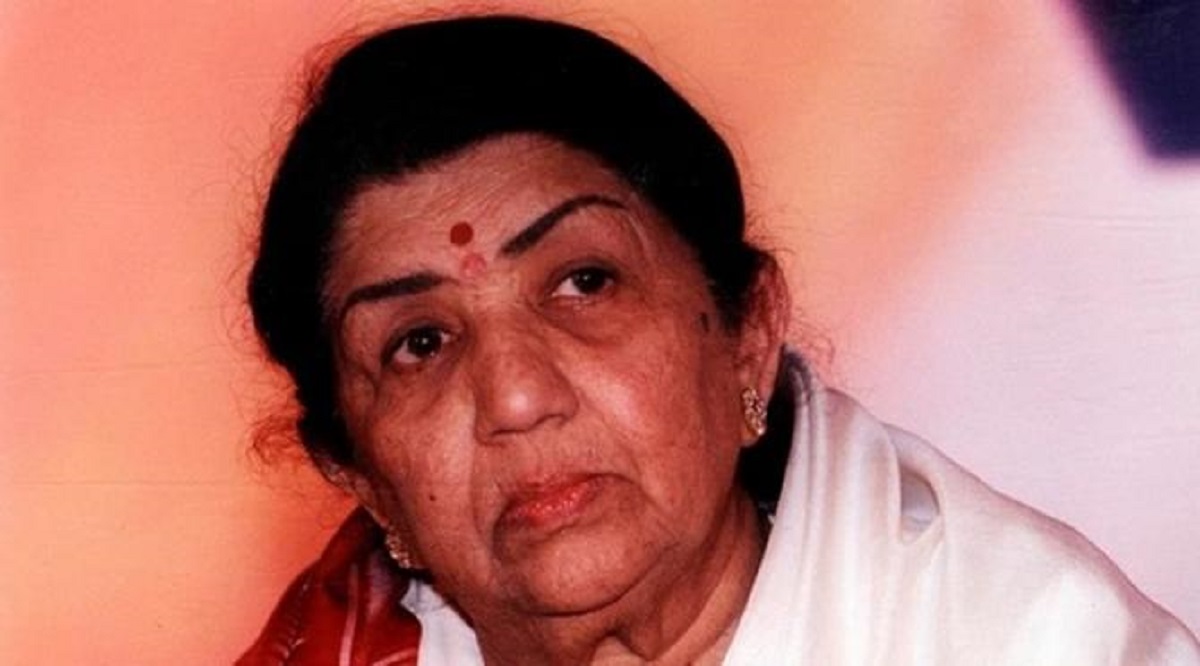 হাসপাতালে লতা মঙ্গেশকর