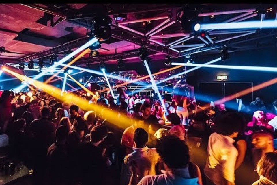 দুবাই সিঙ্গাপুর থাইল্যান্ডে যৌনদাসী হিসেবে কাজ করে ৫ হাজার বাংলাদেশি