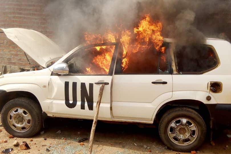 কঙ্গোতে জাতিসংঘ কার্যালয়ে অগ্নিসংযোগ বিক্ষোভকারীদের