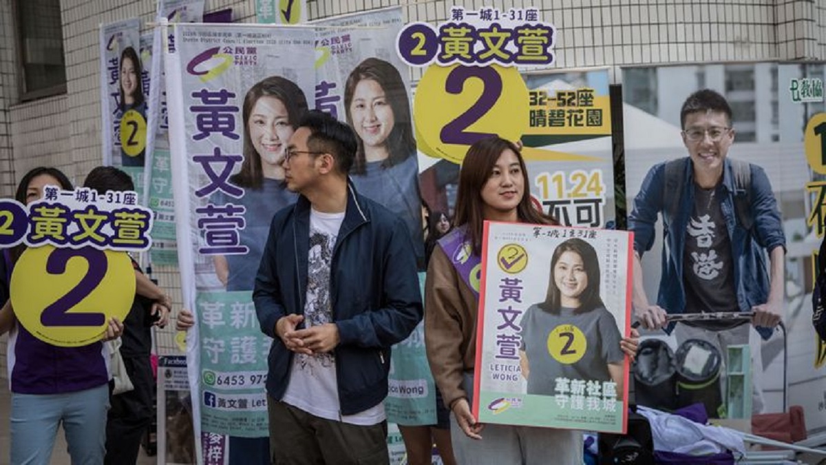 অস্থিতিশীল হংকংয়ে চলছে ডিস্ট্রিক্ট কাউন্সিল নির্বাচন