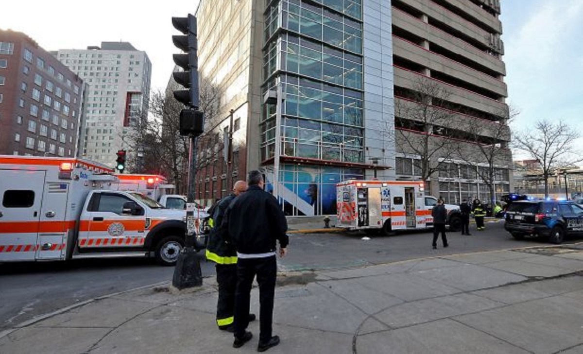 ক্রিসমাসের দিন গ্যারেজে মিললো নারী ও দুই শিশুর মরদেহ