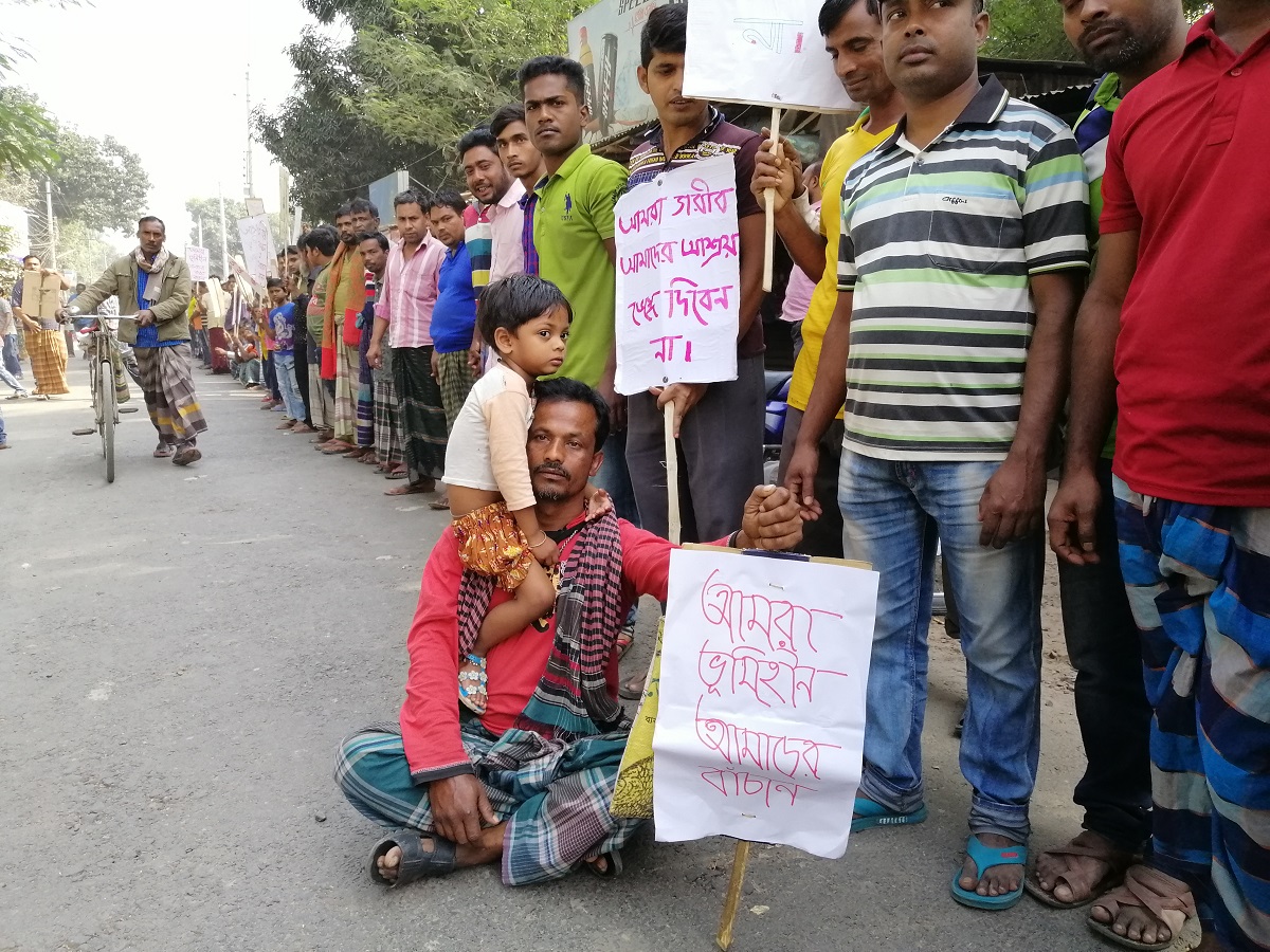 ‘রোহিঙ্গাদের আবাসনের ব্যবস্থা হলে আমাদের কেন হবে না’